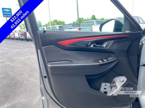 Used 2024 Chevrolet TrailBlazer RS w/ Convenience Package FWD image 12