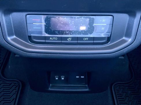 New 2026 Volkswagen Atlas Peak Edition AWD/4WD image 20
