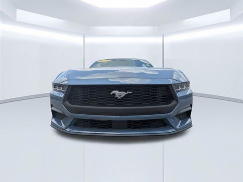 Used 2024 Ford Mustang Coupe RWD image 9