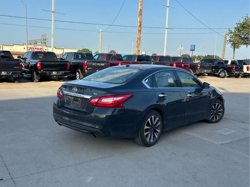 Used 2016 Nissan Altima 2.5 SL FWD image 5