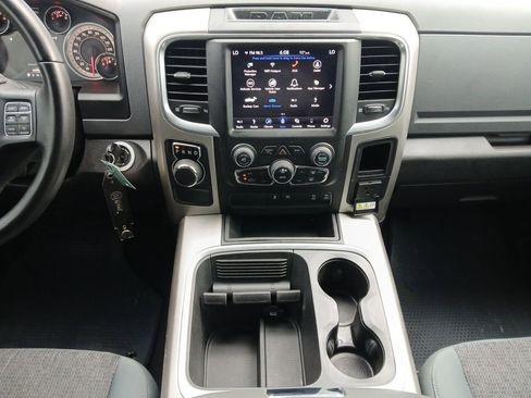 Used 2019 RAM 1500 Lone Star RWD image 3