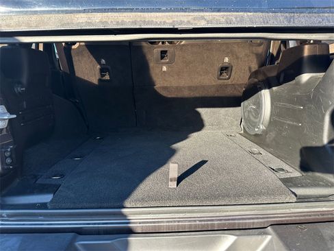 Used 2022 Jeep Wrangler Unlimited Rubicon w/ Xtreme Recon 35" Tire Package image 14