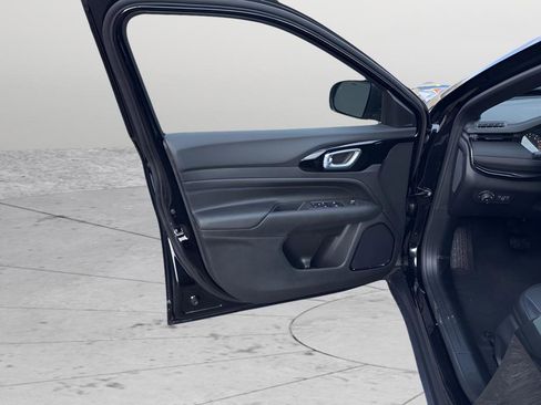 New 2026 Jeep Compass Limited image 13