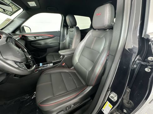 Used 2025 Chevrolet TrailBlazer RS AWD/4WD image 11