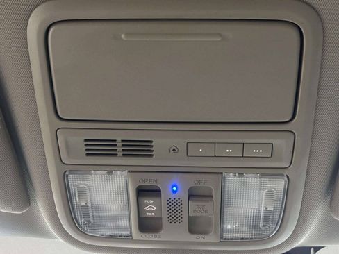 Used 2016 Honda Odyssey EX-L image 27