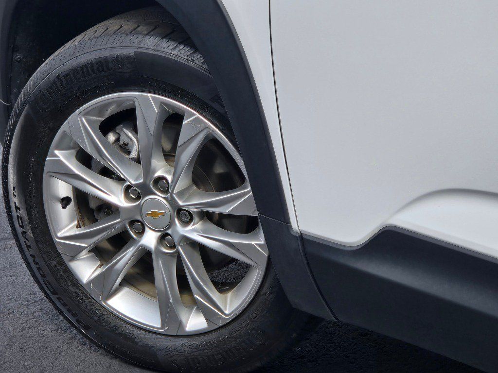 Used 2021 Chevrolet TrailBlazer LS FWD image 14