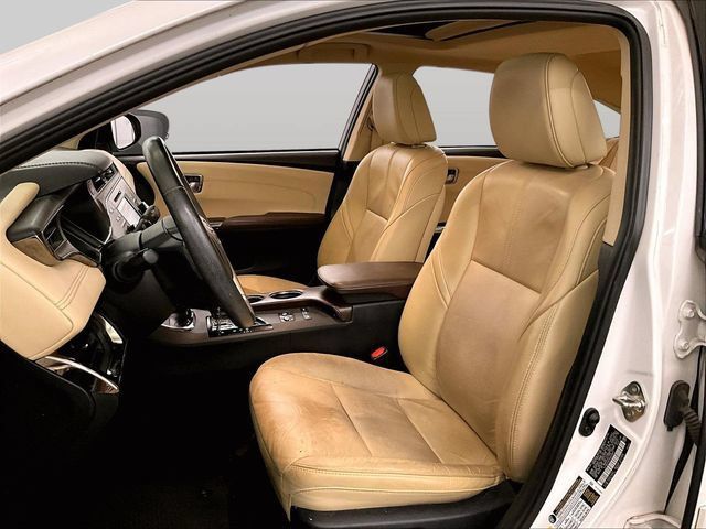 Used 2017 Toyota Avalon XLE Premium w/ All Weather Liner Package FWD image 25