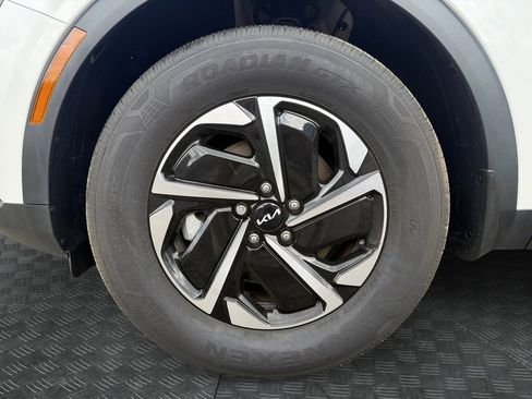 Certified 2023 Kia Sportage LX image 20