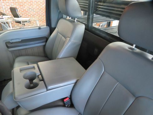Used 2016 Ford F250 XL image 27