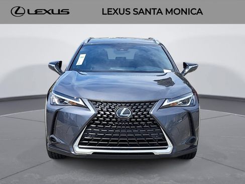 Used 2022 Lexus UX 200 w/ Accessory Package (Z2) FWD image 2