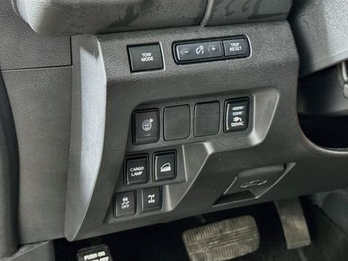 Used 2025 Nissan Frontier PRO-4X w/ Pro Convenience Package AWD/4WD image 14