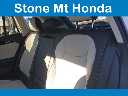 Used 2025 Volkswagen Tiguan SE image 13