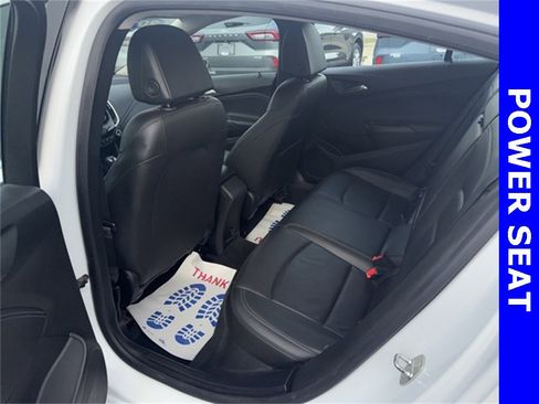 Used 2018 Chevrolet Cruze Premier image 13