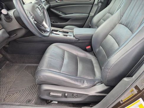Used 2018 Honda Accord EX-L image 16