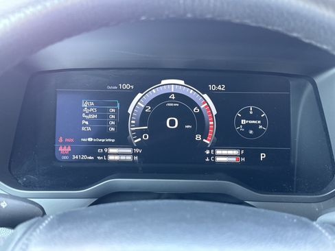 Used 2024 Toyota Tundra Limited AWD/4WD image 20