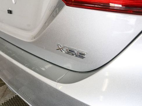 Used 2024 Toyota Camry XSE FWD image 9