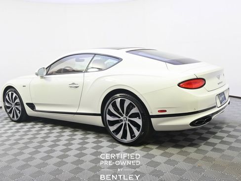 Used 2024 Bentley Continental GT image 3