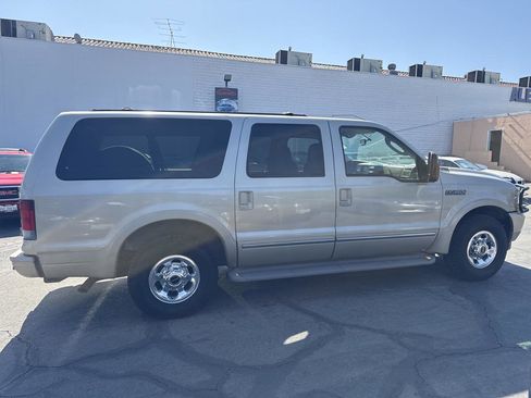 Used 2004 Ford Excursion Limited image 8