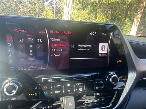 Used 2022 Toyota Highlander Platinum image 31