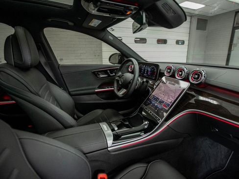 Used 2023 Mercedes-Benz C 300 Sedan image 16