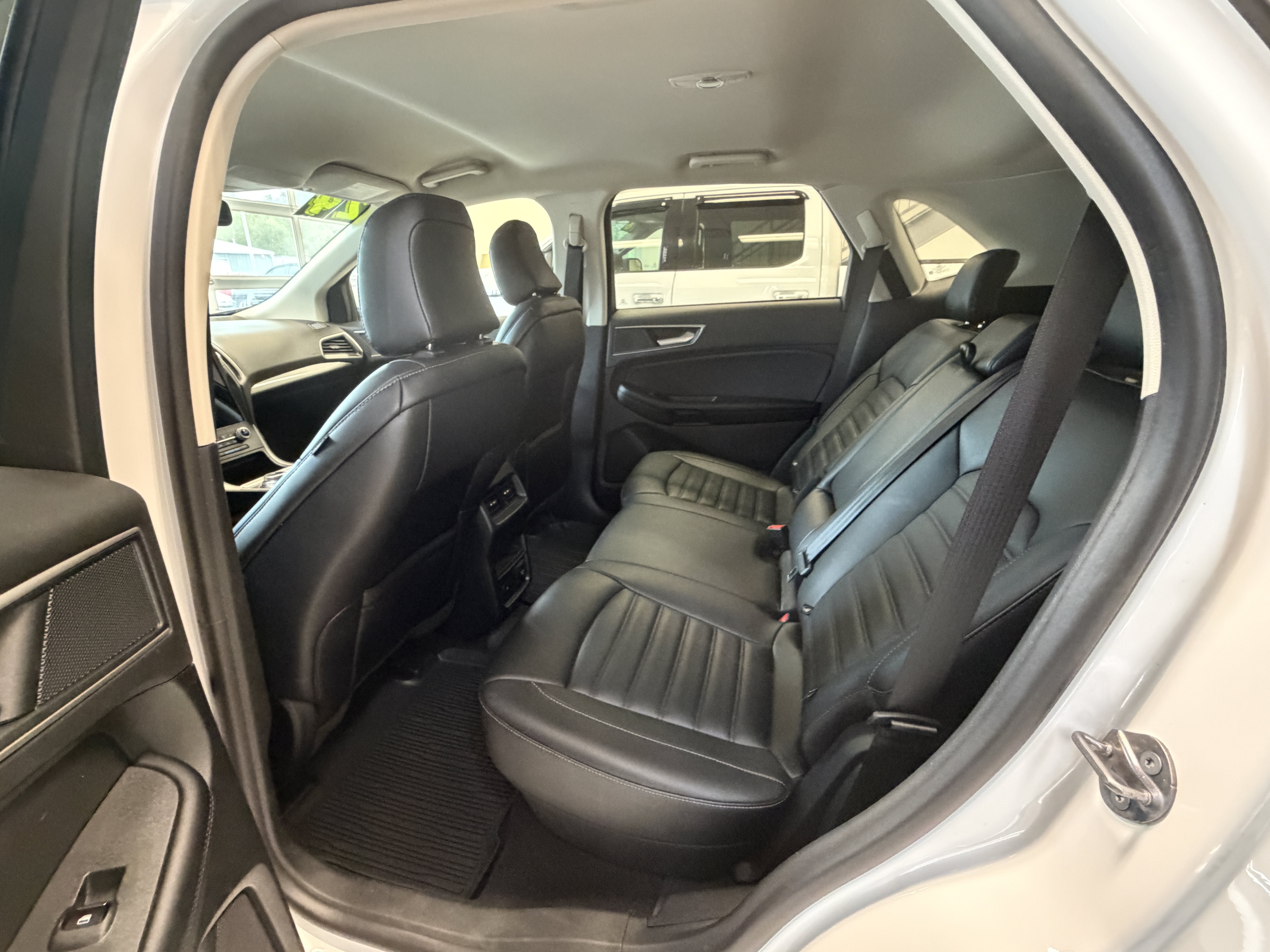 Used 2024 Ford Edge SEL w/ Convenience Package AWD/4WD image 12