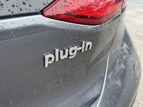 Used 2019 Hyundai Ioniq Limited image 4