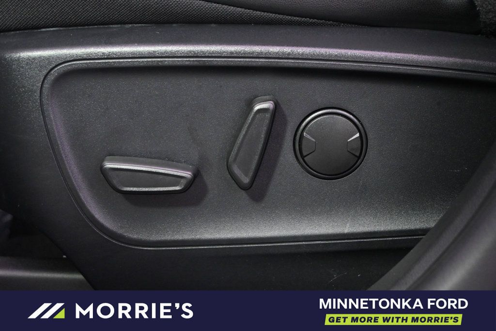 Used 2024 Ford Escape ST-Line w/ Tech Pack #1 AWD/4WD image 14