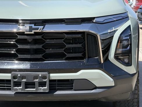 Used 2025 Chevrolet Equinox ACTIV w/ Safety and Technology Package FWD image 9