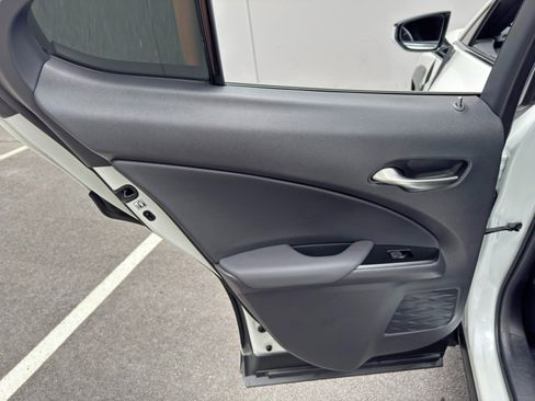 Used 2022 Lexus UX 200 w/ Accessory Package (Z2) FWD image 40