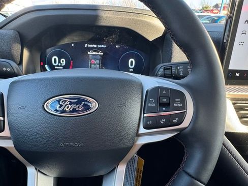 New 2026 Ford Explorer Active w/ Active Comfort Package image 25