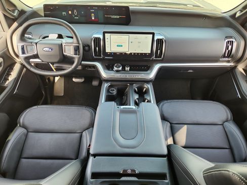 New 2027 Ford Expedition Platinum w/ Stealth Performance Package AWD/4WD image 22