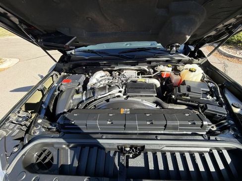 Used 2022 GMC Sierra 3500 Denali image 31