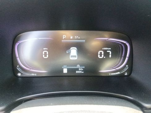 Used 2025 Kia Soul LX w/ LX Technology Package FWD image 20