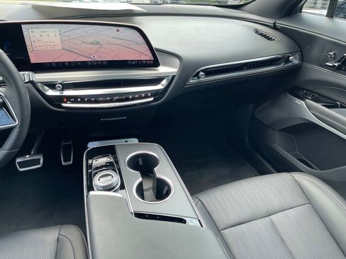 New 2026 Cadillac Lyriq V image 15