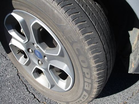 Used 2020 Ford EcoSport S FWD image 15