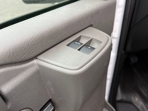 New 2025 Chevrolet Express 3500 w/ Power Convenience Package image 7