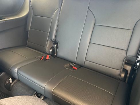 New 2026 Chevrolet Traverse High Country FWD image 17