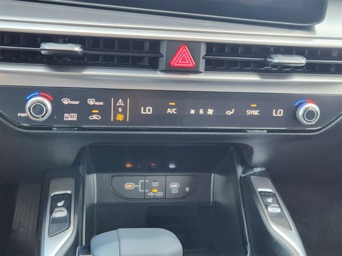 New 2026 Kia Sorento S image 16