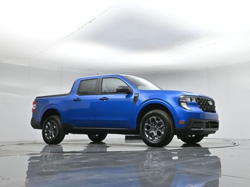 New 2026 Ford Maverick XLT AWD/4WD image 3