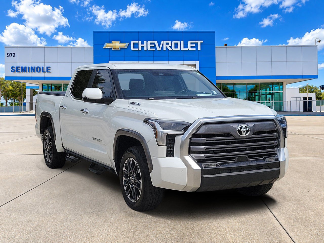 Used 2026 Toyota Tundra Limited AWD/4WD image 2