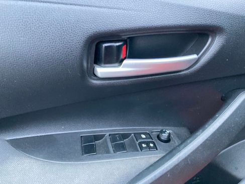 Used 2020 Toyota Corolla LE image 13