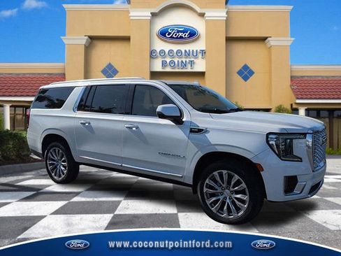 Used 2023 GMC Yukon XL Denali AWD/4WD image 1