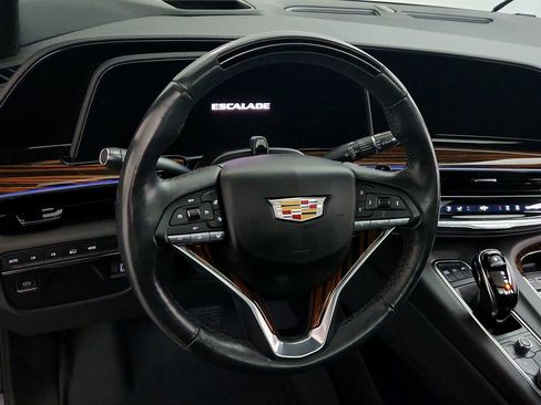 Certified 2024 Cadillac Escalade Premium Luxury AWD/4WD image 18