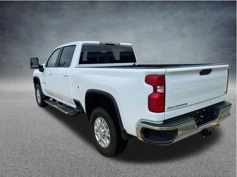 Used 2023 Chevrolet Silverado 2500 LT w/ Convenience Package AWD/4WD image 4