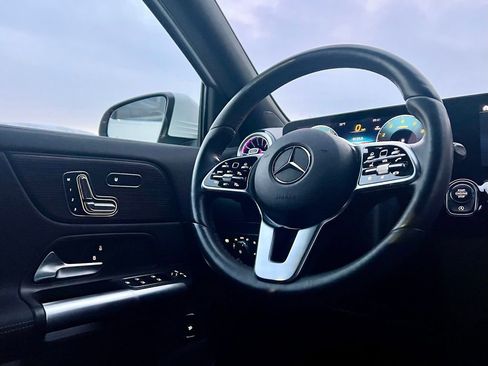 Certified 2023 Mercedes-Benz GLA 250 4MATIC image 21