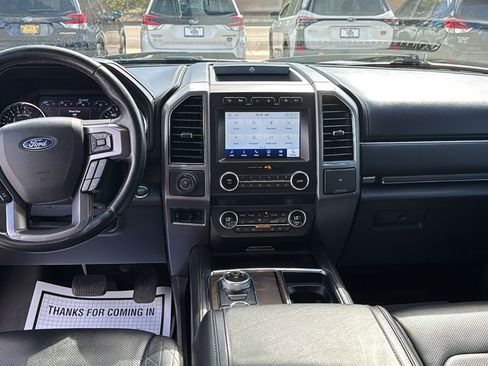 Used 2020 Ford Expedition Platinum AWD/4WD image 16
