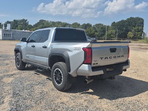 Used 2024 Toyota Tacoma TRD Off-Road AWD/4WD image 3