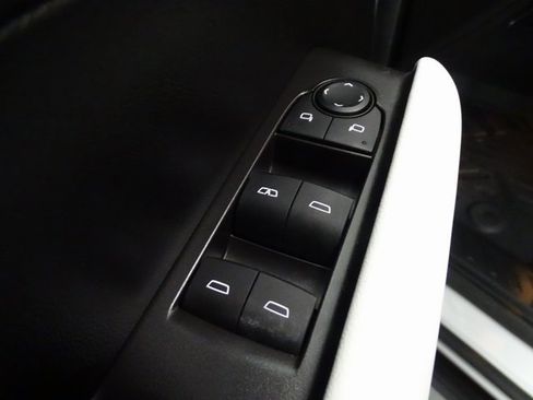 Certified 2024 GMC Canyon AT4X image 10