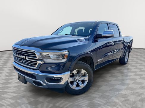 Used 2022 RAM 1500 Laramie AWD/4WD image 1