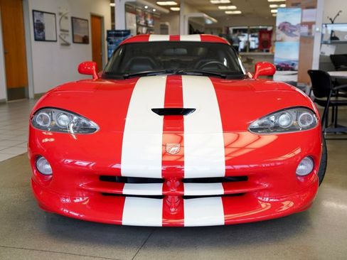 Used 2002 Dodge Viper GTS RWD image 4